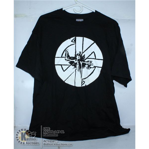 BAND T-SHIRT. SIZE EXTRA LARGE.