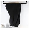 Image 2 : ALIA BLACK WOMEN PANTS 18WS BRAND NEW,