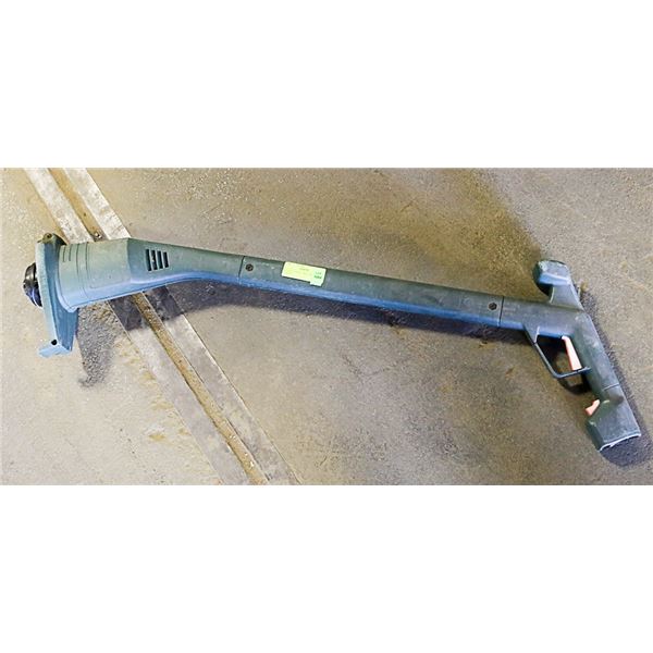 BLACK/DECKER - WEED WACKER  (GREEN)