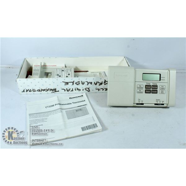 HONEYWELL CT3200 PROGRAMMABLE THERMOSTAT.