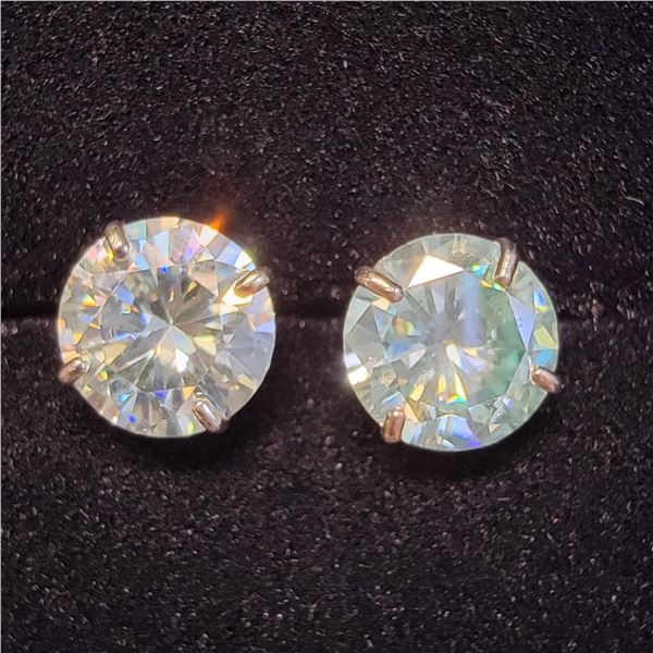 MZ6-2 14K  MOISSANITE EARRINGS