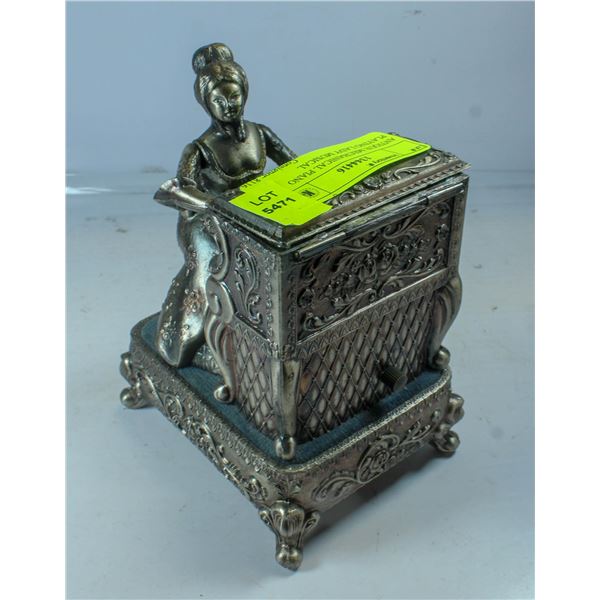ANTIQUE MECHANICAL PIANO PLAYING LADY MUSICAL
