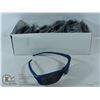 Image 1 : BOX OF MATTE BLUE NARROW FRAME SUNGLASSES DESIGNED