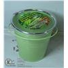 Image 1 : NEW 150G CITRONELLA CANDLES IN A GREEN DECORATIVE