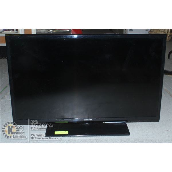 SAMSUNG 32" TV- MODEL # VN32EH400-3F