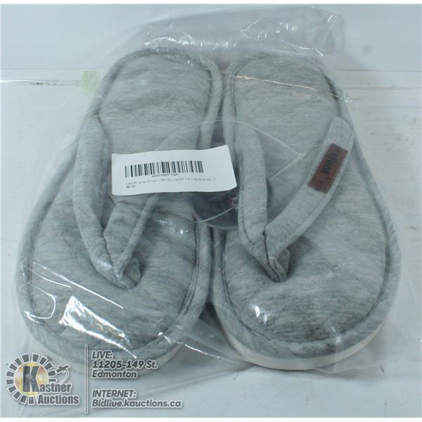 PAIR OF COTTON SANDAK STYLE SLIPPERS.