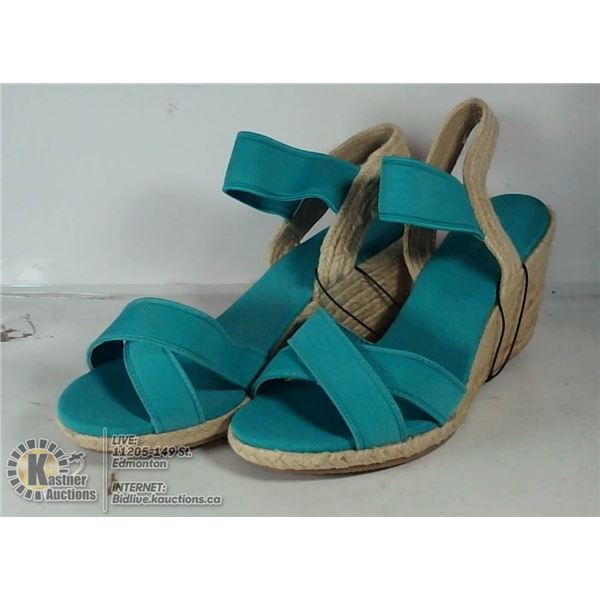 PAIR OF BLUE WEDGE SANDALS, SIZE 9