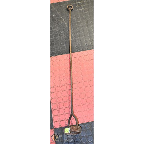 VINTAGE BRANDING IRON