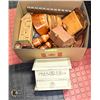 Image 1 : WOOD ITEMS- ASSORTED LOT OF DECORATIVE PIECES