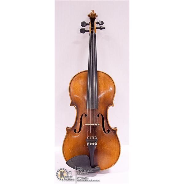 VINTAGE VIOLIN WITH FOAM LINED WOODEN CARRY CASE