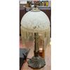 Image 1 : VINTAGE TABLE LAMP 19" TALL