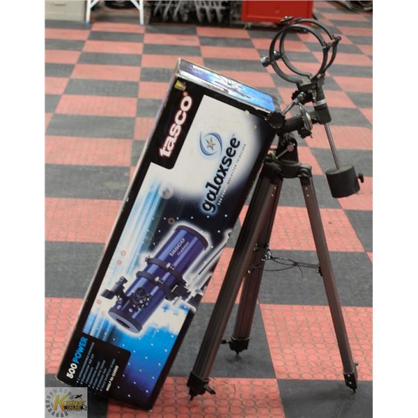 TASCO 500 TELESCOPE WITH TRIPOD