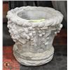 Image 1 : CONCRETE PLANTER, 8" LONG