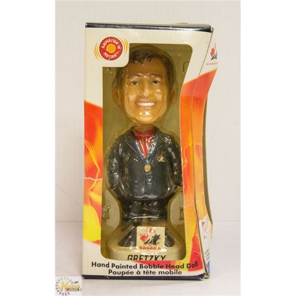 NEW IN BOX GRETZKY BOBBLE HEAD