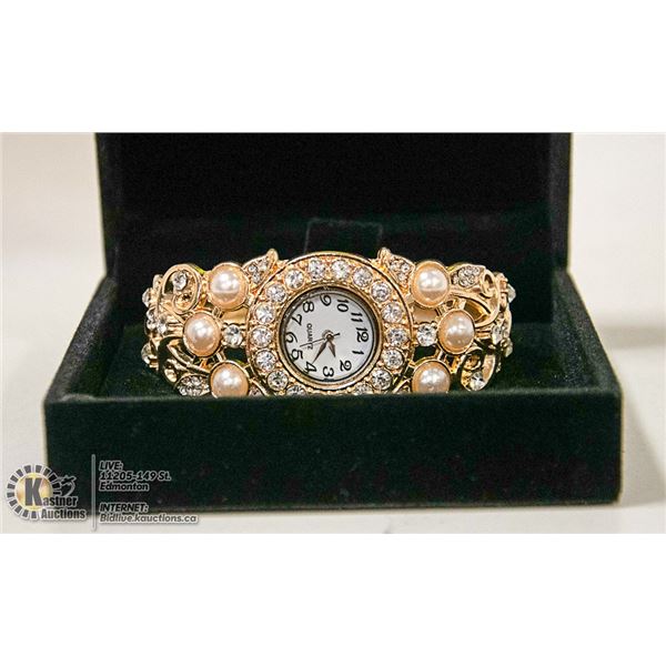 NEW ELEGANT LADIES WATCH