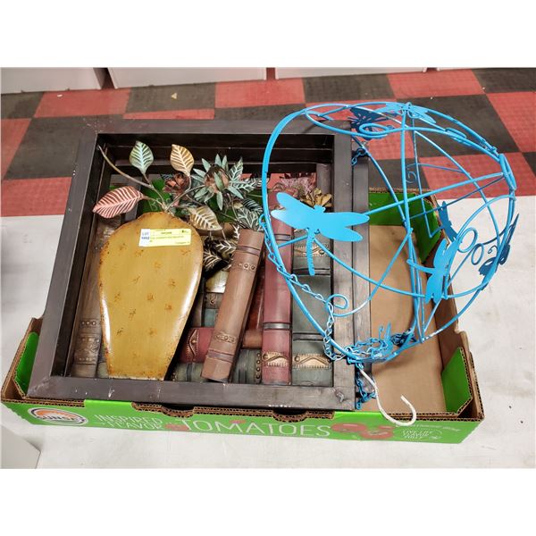 5 METAL GARDEN DECORATIVE ITEMS