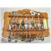 Image 1 : VINTAGE SPOON RACK AND 21 SPOONS