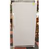 Image 2 : FRIGIDAIRE WHITE UP RIGHT REFRIGERATOR