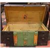 Image 1 : ANTIQUE STEAMER TRUNK