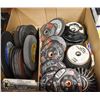 Image 1 : BOX OF ASSORTED GRINDING DISCS