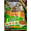 Image 1 : 3 BAGS OF PURINA FRISKY CAT FOOD 7.5KG PER BAG