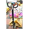 Image 1 : 5500LB PALLET JACK