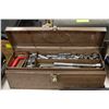 Image 1 : METAL TOOL BOX WITH VARIETY OF TOOLS