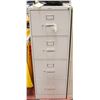 Image 1 : 52.5 X 18.5 X 25 4 DRAWER FILING CABINET
