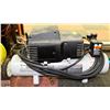 Image 2 : DELTA  AIR COMPRESSOR 125PSI 2HP 3 GALLON