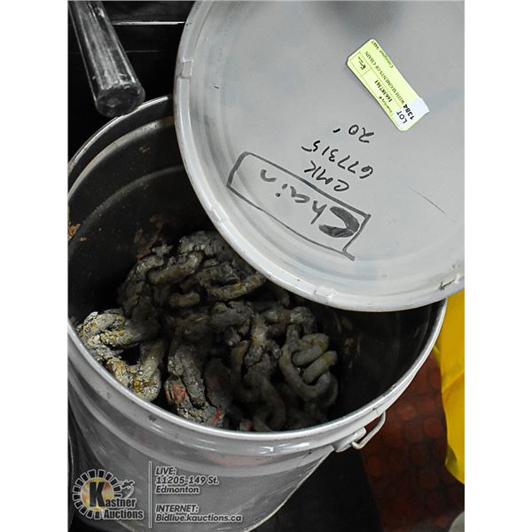 2 PAILS WITH SEGMENTS OF CHAIN