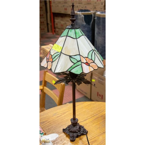 PAIR OF VINTAGE TIFFANY STYLE LAMP (WORKING)
