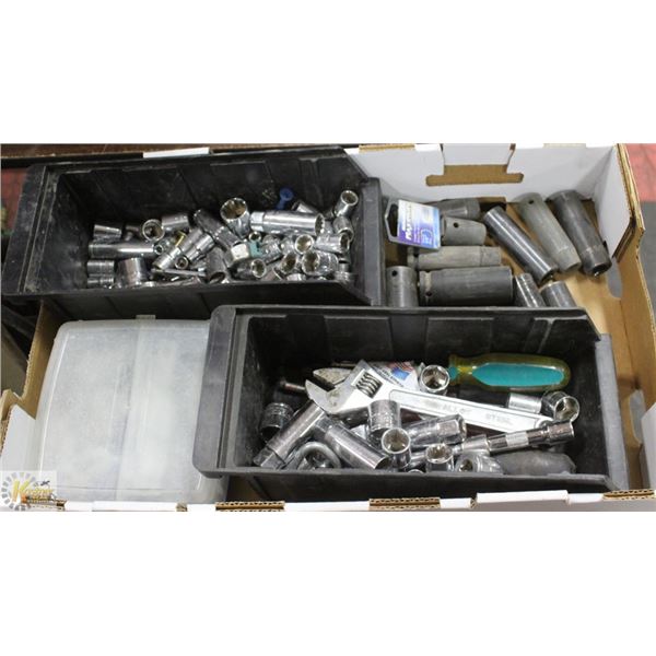 FLAT OF SOCKETS AND OTHER TOOLS