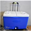 Image 1 : RUBBERMAID COOLER ON WHEELS