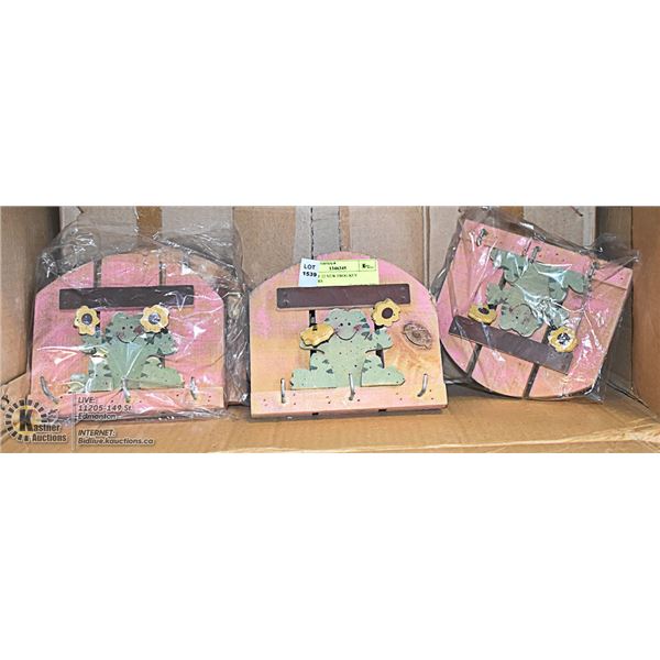 CASE OF 22 NEW FROG KEY HOLDERS
