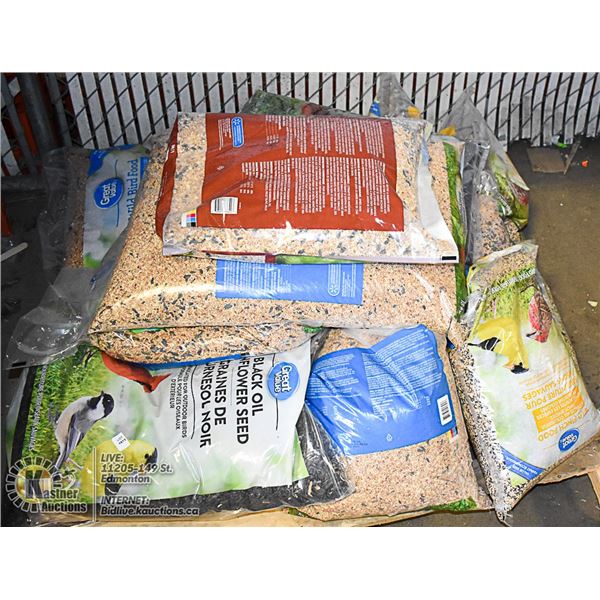 PALLET OF BIRD FOOD