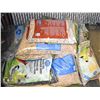 Image 1 : PALLET OF BIRD FOOD