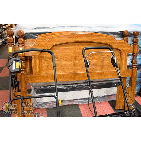 LIGHT WOOD QUEEN / DBL HEADBOARD WITH A SET OF