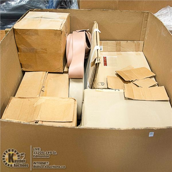 PALLET OF ASSORTED RUBBER BASEBOARD