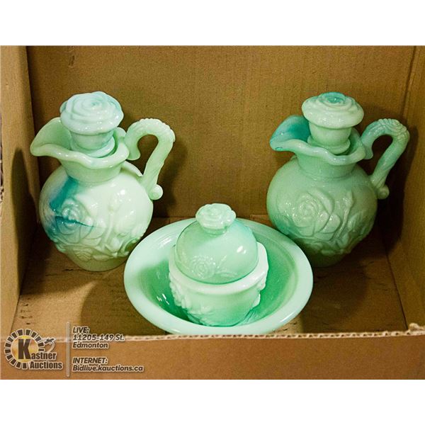 AVON MOONWIND POWER SACHET/ DISH WITH 2 COLOGNE