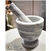 Image 1 : MARBLE MORTAR AND PESTLE