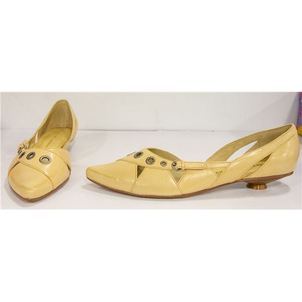 CHINESE LAUNDRY LOS ANGELES ROCHELLE SIZE: 7.5 SHO