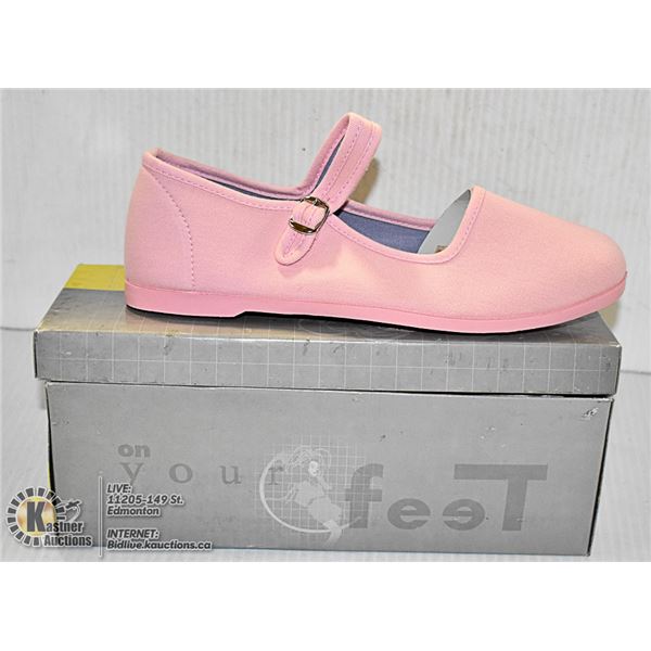 CHINESE LAUNDRY LOS ANGELES KUNG-FU SIZE: 8 SHOES