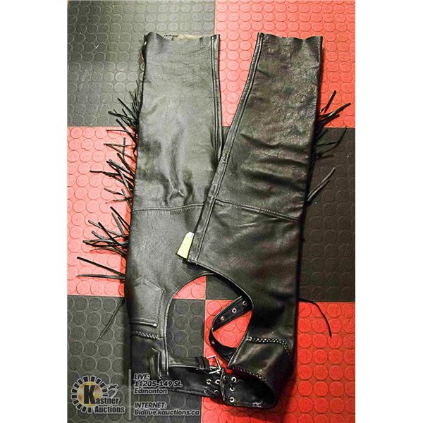 BLACK LEATHER FRINGED CHAPS