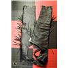 Image 1 : BLACK LEATHER FRINGED CHAPS