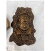 Image 3 : 2 Vintage Decorative Wall Plaques of Men Smoking Pipes