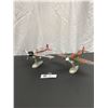 Image 2 : 2 Model Planes with Bases