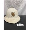 Image 1 : Vintage British Army Pith Helmet with Badge