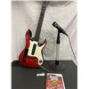Image 3 : Guitar Hero Set with Drums, Microphone, Guitar with WII Guitar Hero Game