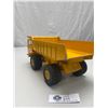 Image 3 : 1966 Ertl Made in USA Hydrolic Dump Truck, Die Cast in Good Working Order