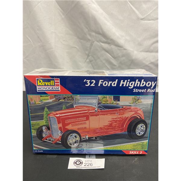 Still Sealed in Box Revell 32 Ford Highboy Street Road Model 1/25 Scale